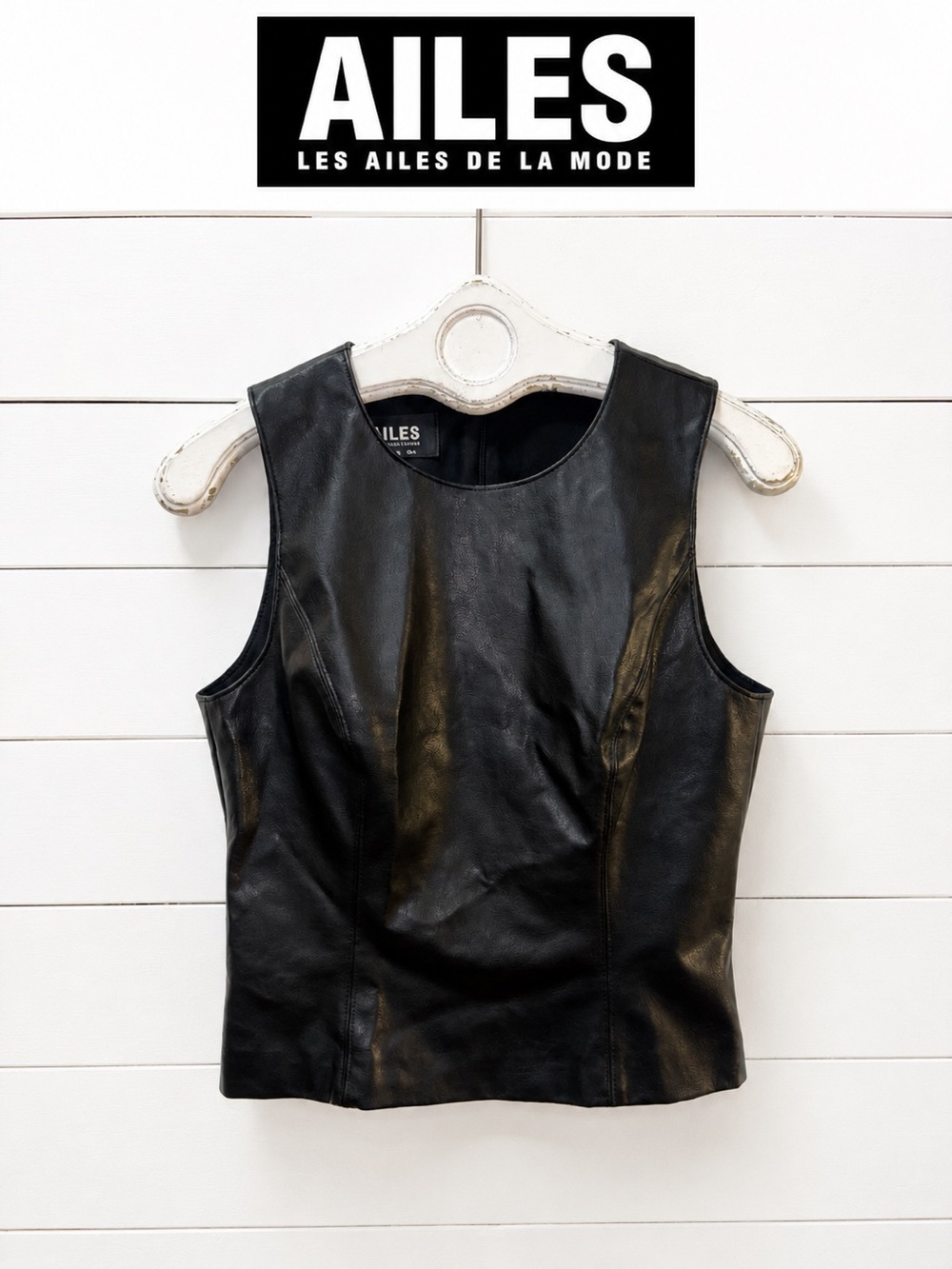 BLACK Vintage Faux Leather Sleeveless Top Size 8